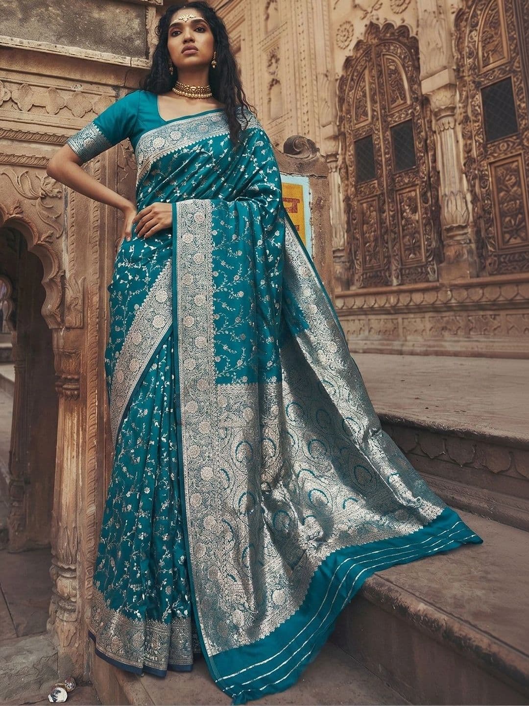 Dhaaga Ghar Floral Zari Silk Blend Designer Banarasi Saree - view 1