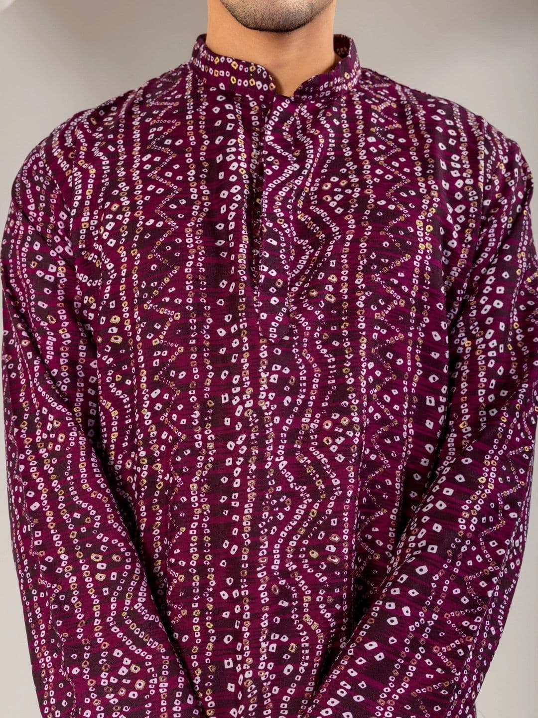 ADHIRAJAN Men Bandhani Printed Kurta thumbnail 7