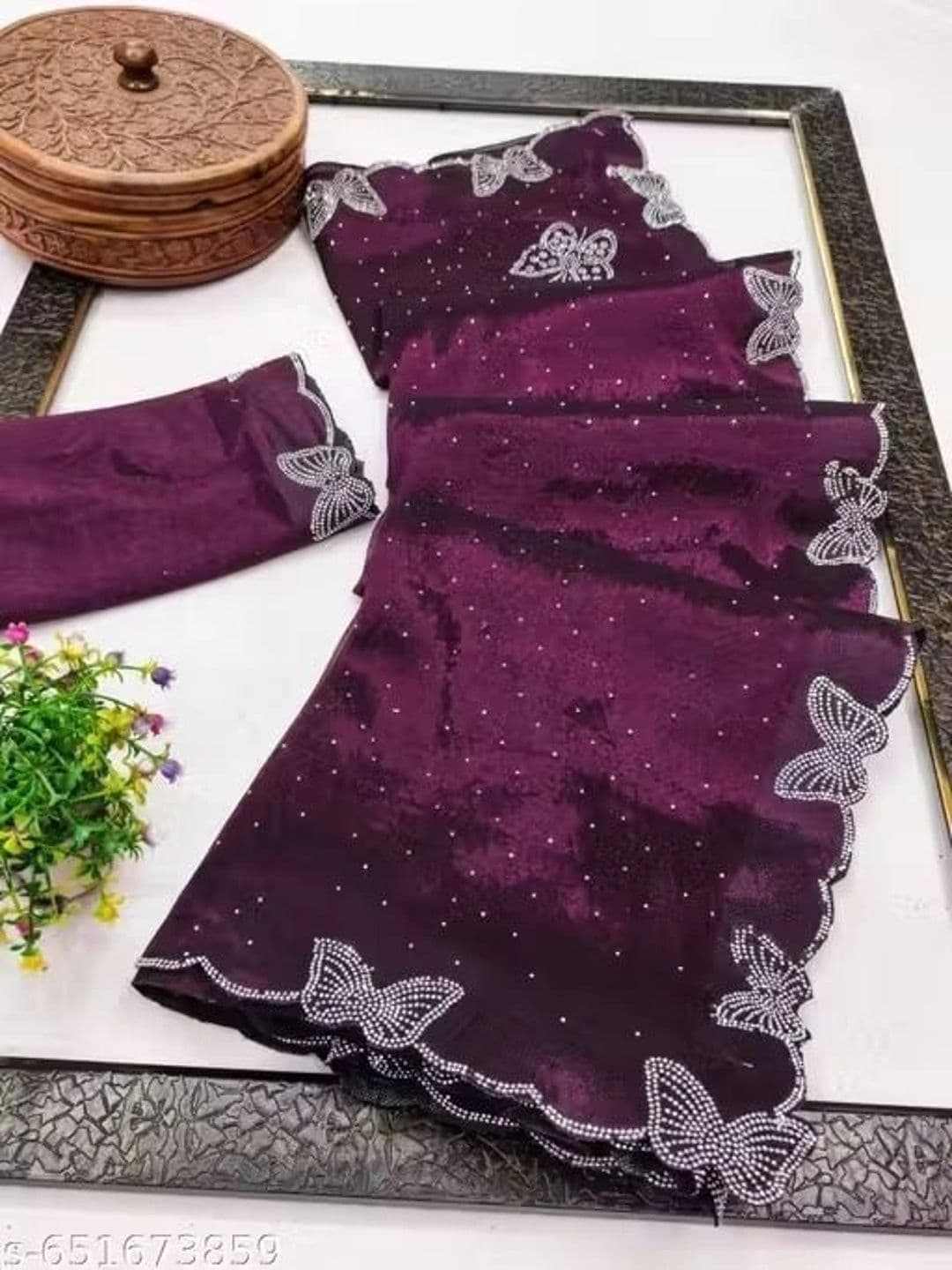 RENBRIZA Embroidered Saree thumbnail 3