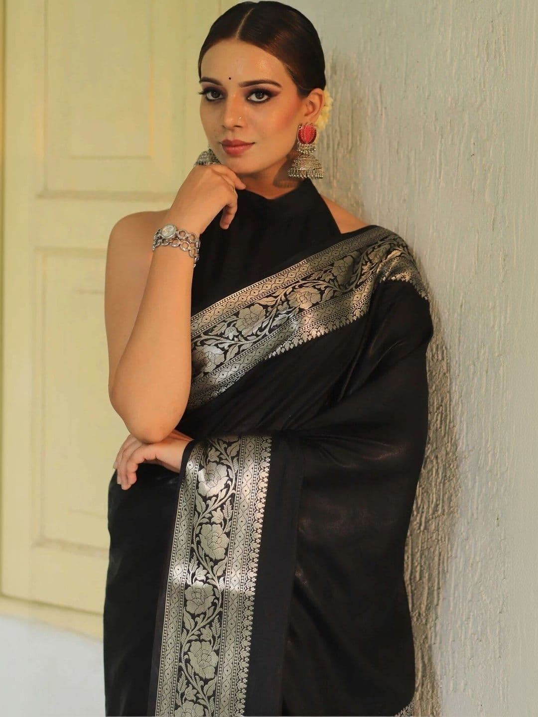 VS MALL Ethnic Motifs Zari Banarasi Saree thumbnail 3