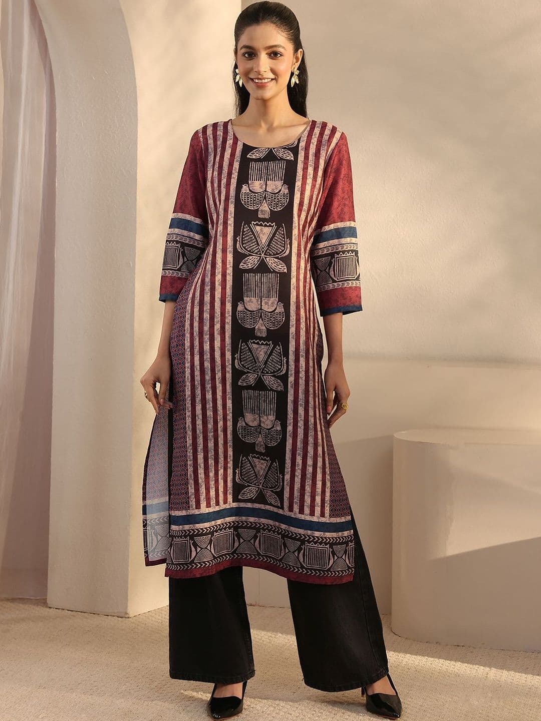 Libas Women Maroon Striped Printed Straight Kurta thumbnail 4