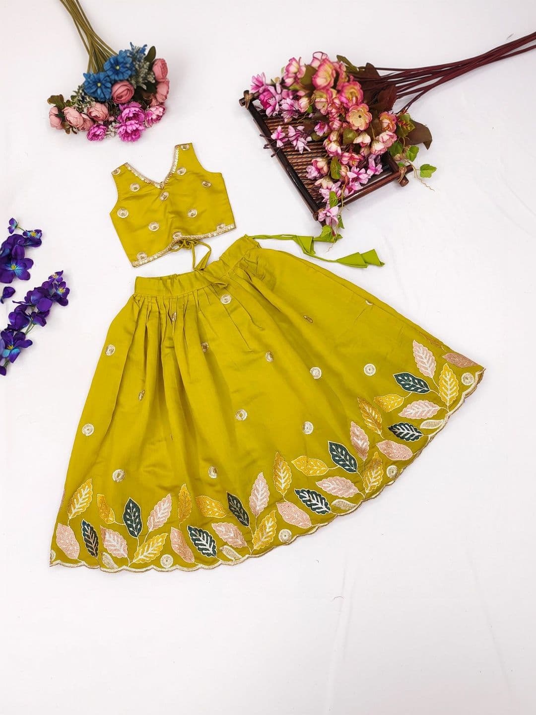 Sangria Girls Embellished Sequinned Ready to Wear Lehenga & thumbnail 3