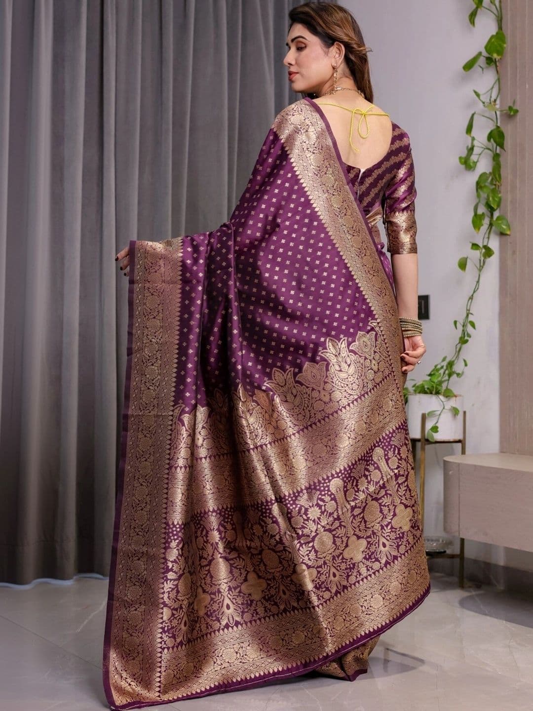VS MALL Ethnic Motifs Zari Silk Cotton Banarasi Saree thumbnail 3