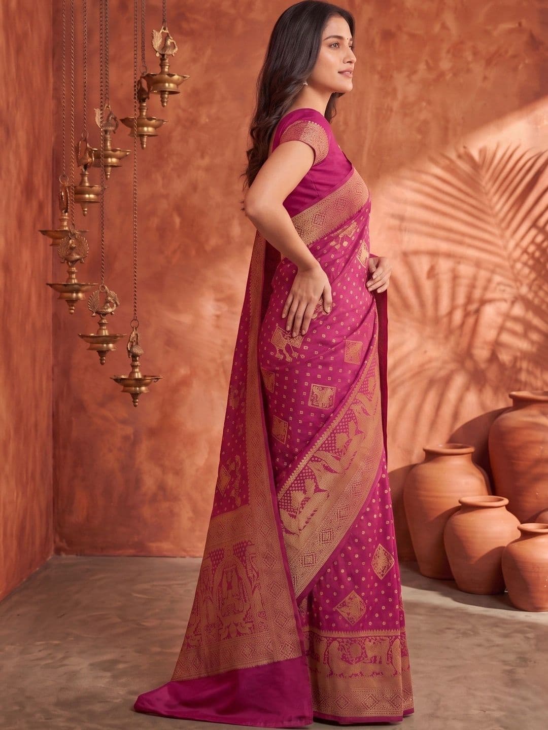 ROOP RADHIKA Woven Design Zari Silk Blend Designer Banarasi Saree thumbnail 5
