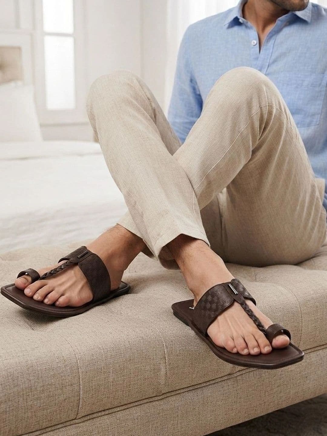 Viora Men Thong Flip-Flops thumbnail 4