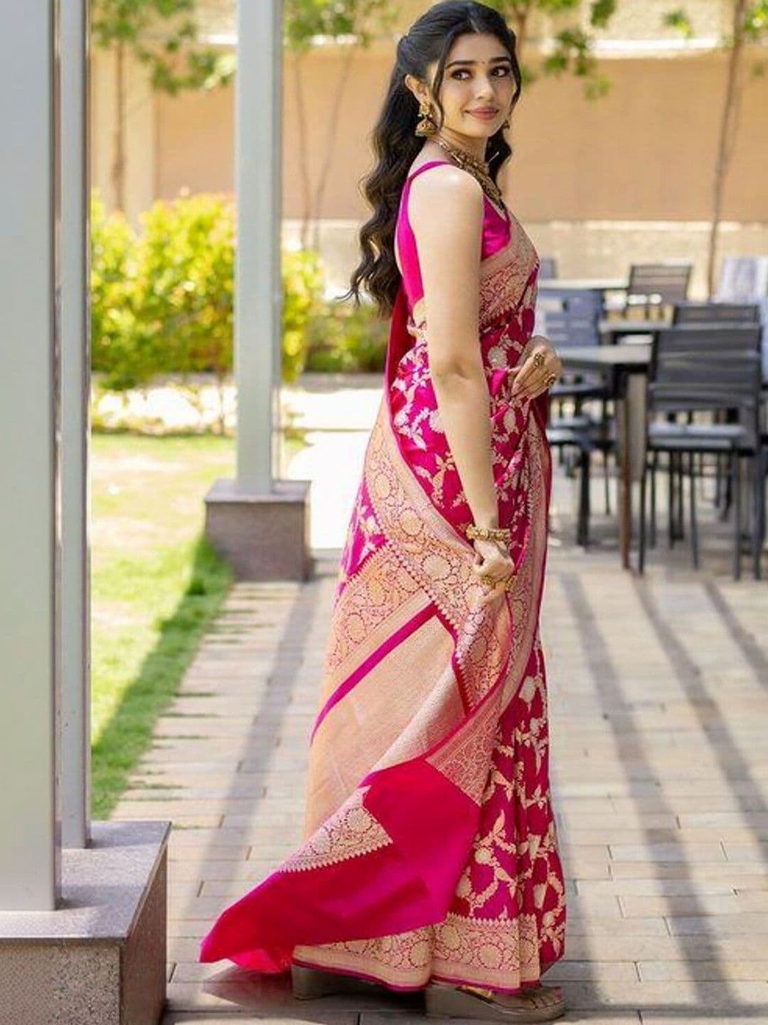 VS MALL Ethnic Motifs Zari Banarasi Saree thumbnail 6