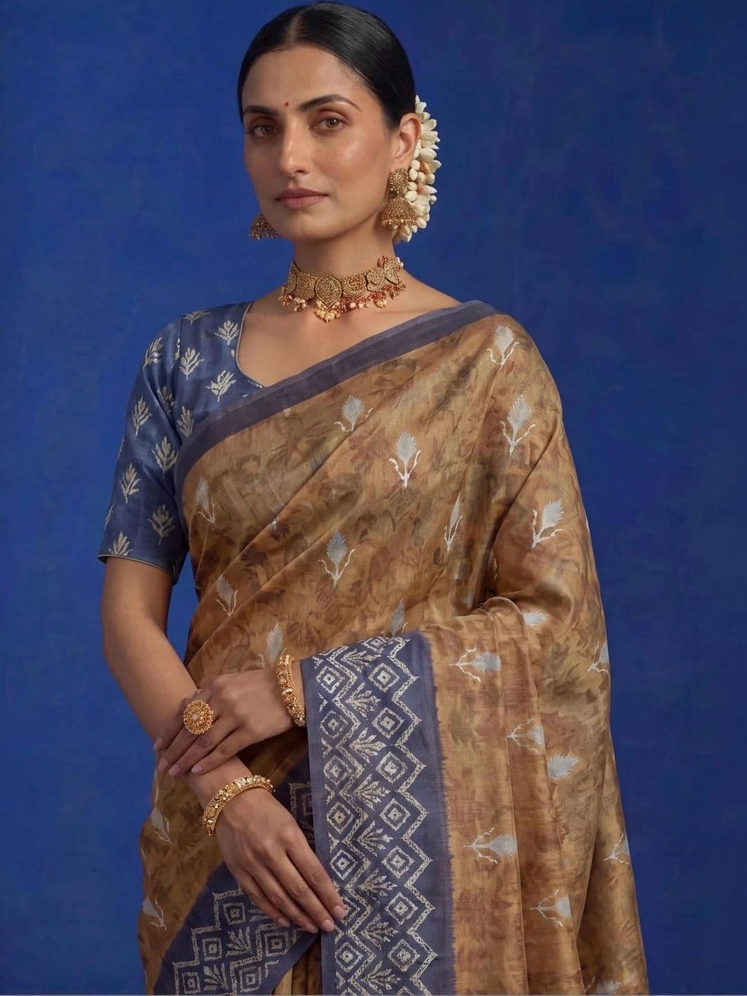 SAMANTHA Zari Silk Blend Ikat Saree thumbnail 7