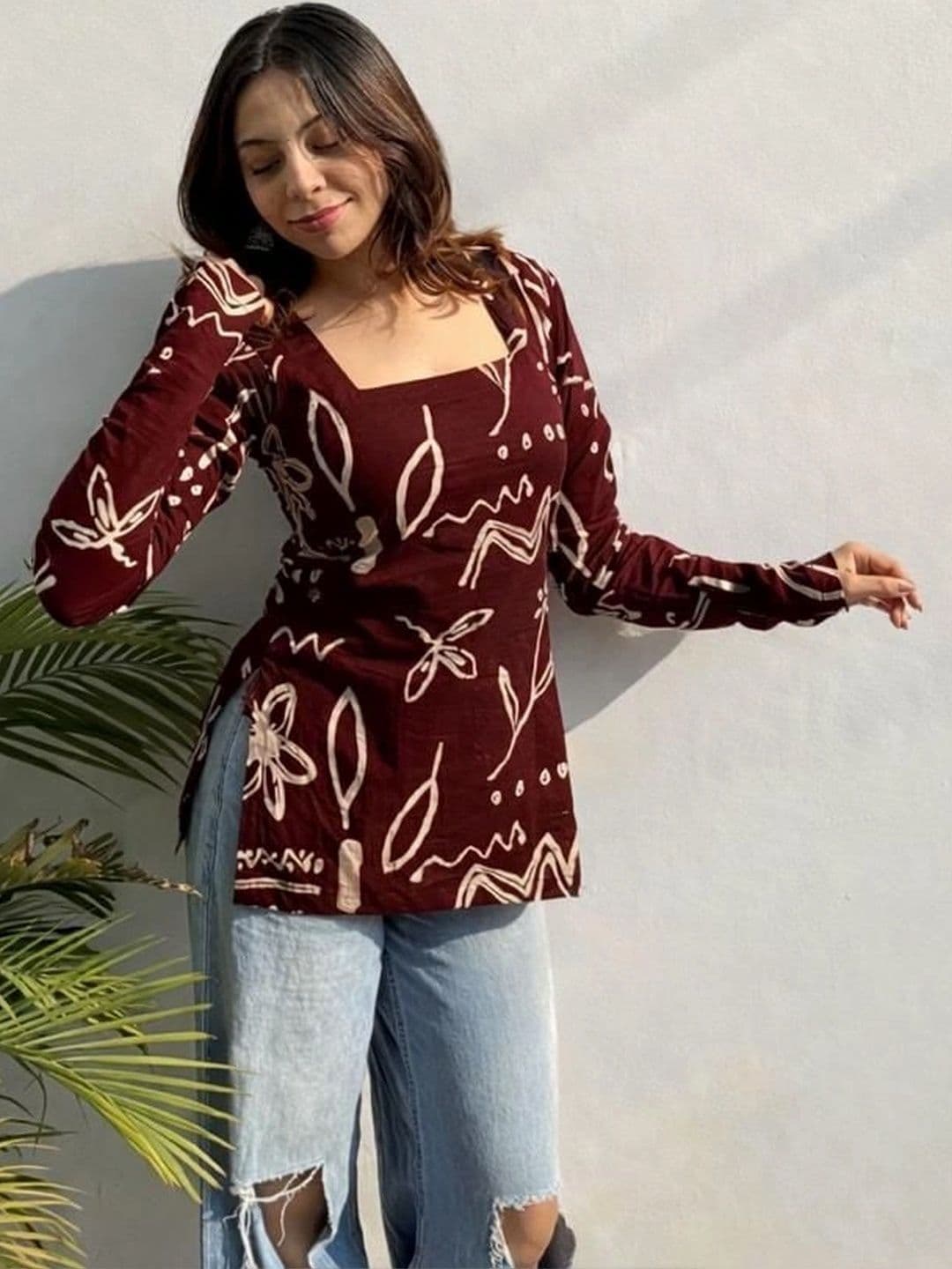 Sangria Printed Square Neck Kurti thumbnail 2
