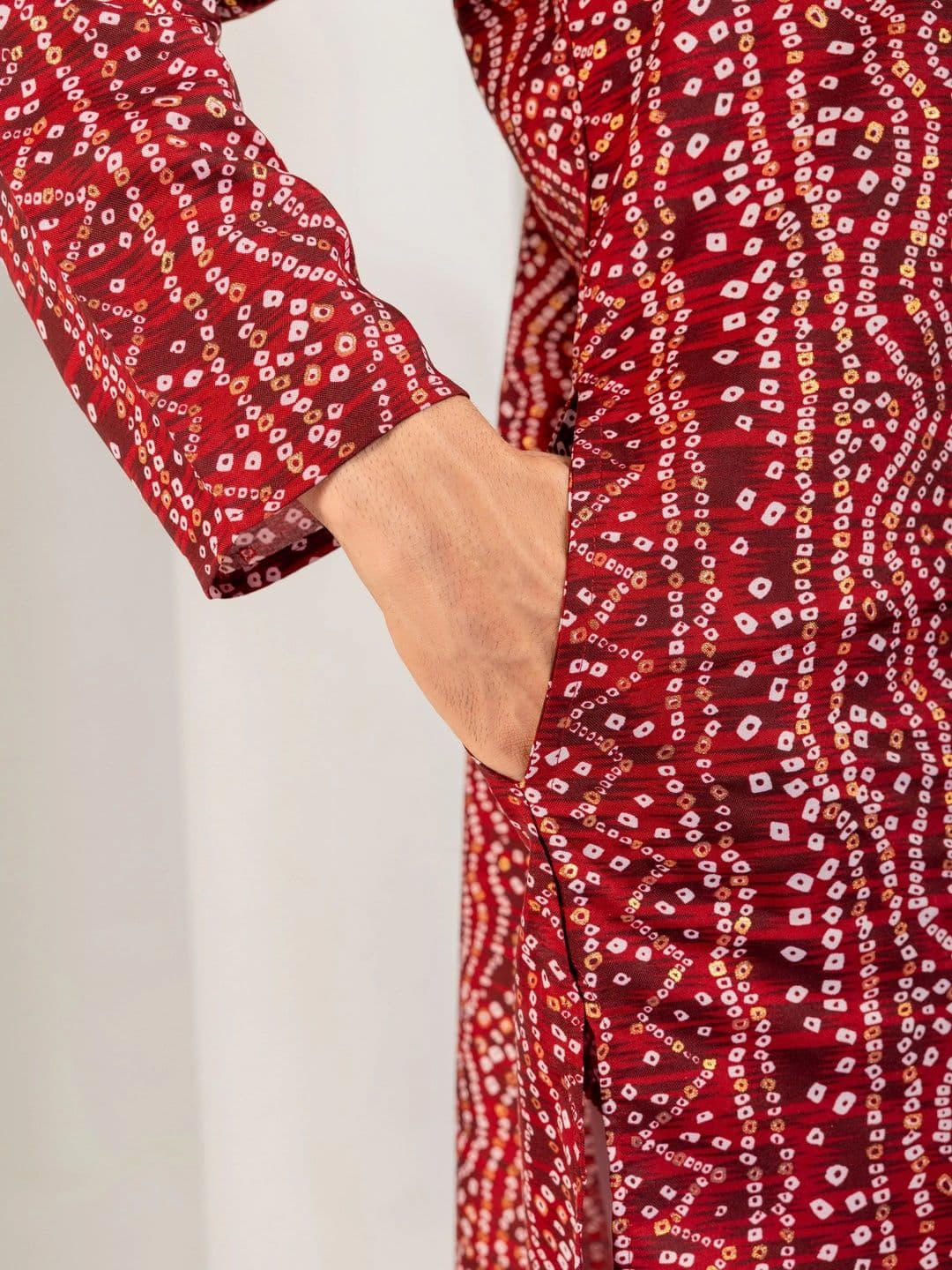 ADHIRAJAN Men Ethnic Motifs Printed Kurta thumbnail 6