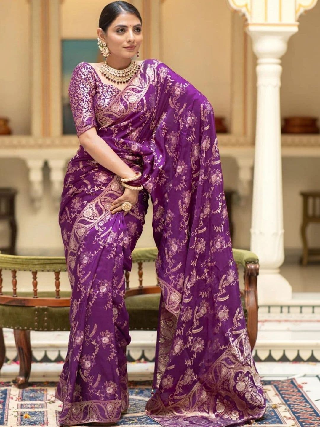 VS MALL Woven Design Zari Banarasi Saree thumbnail 2