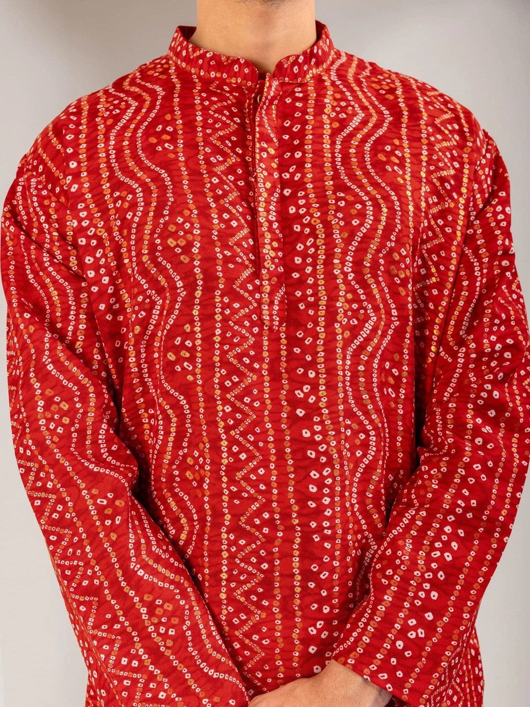 ADHIRAJAN Men Bandhani Printed Kurta thumbnail 4