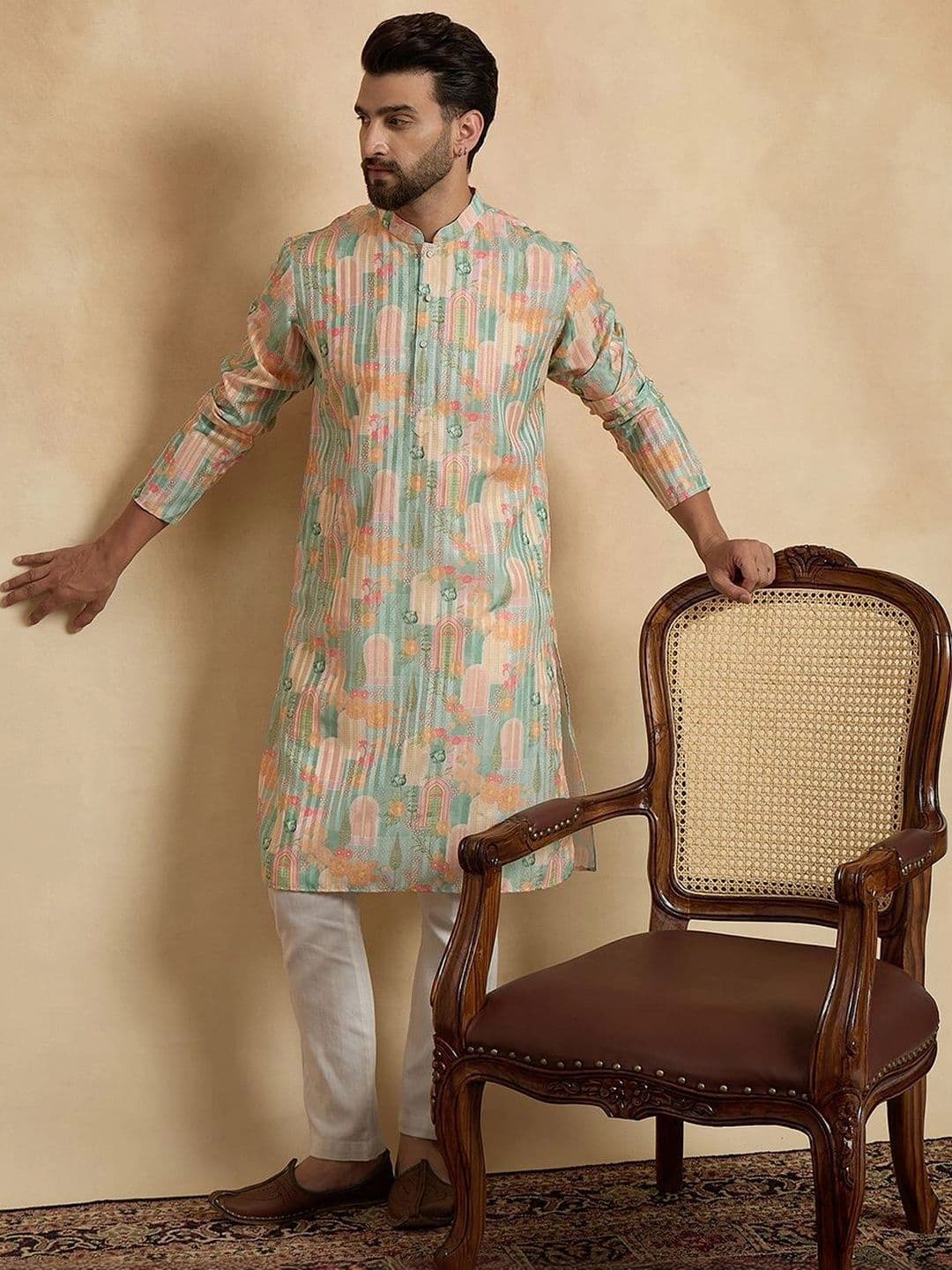 House of Pataudi Motifs Printed Mandarin Collar Knee Length Straight Kurta thumbnail 4