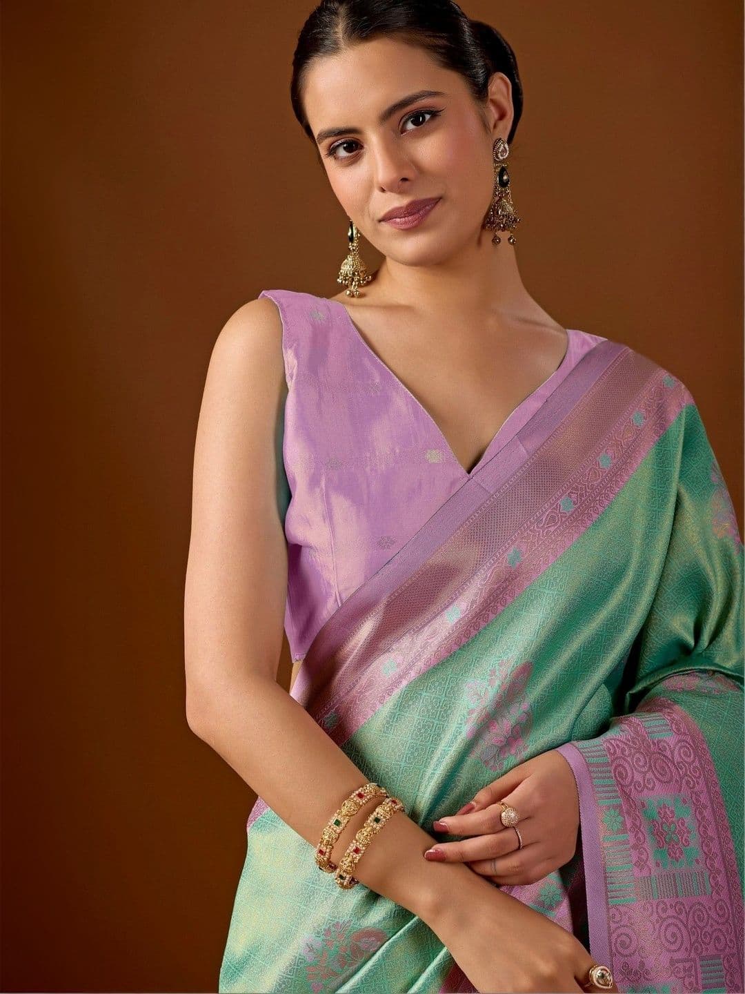 ERIKA Woven Design Zari Silk Blend Designer Banarasi Saree thumbnail 6