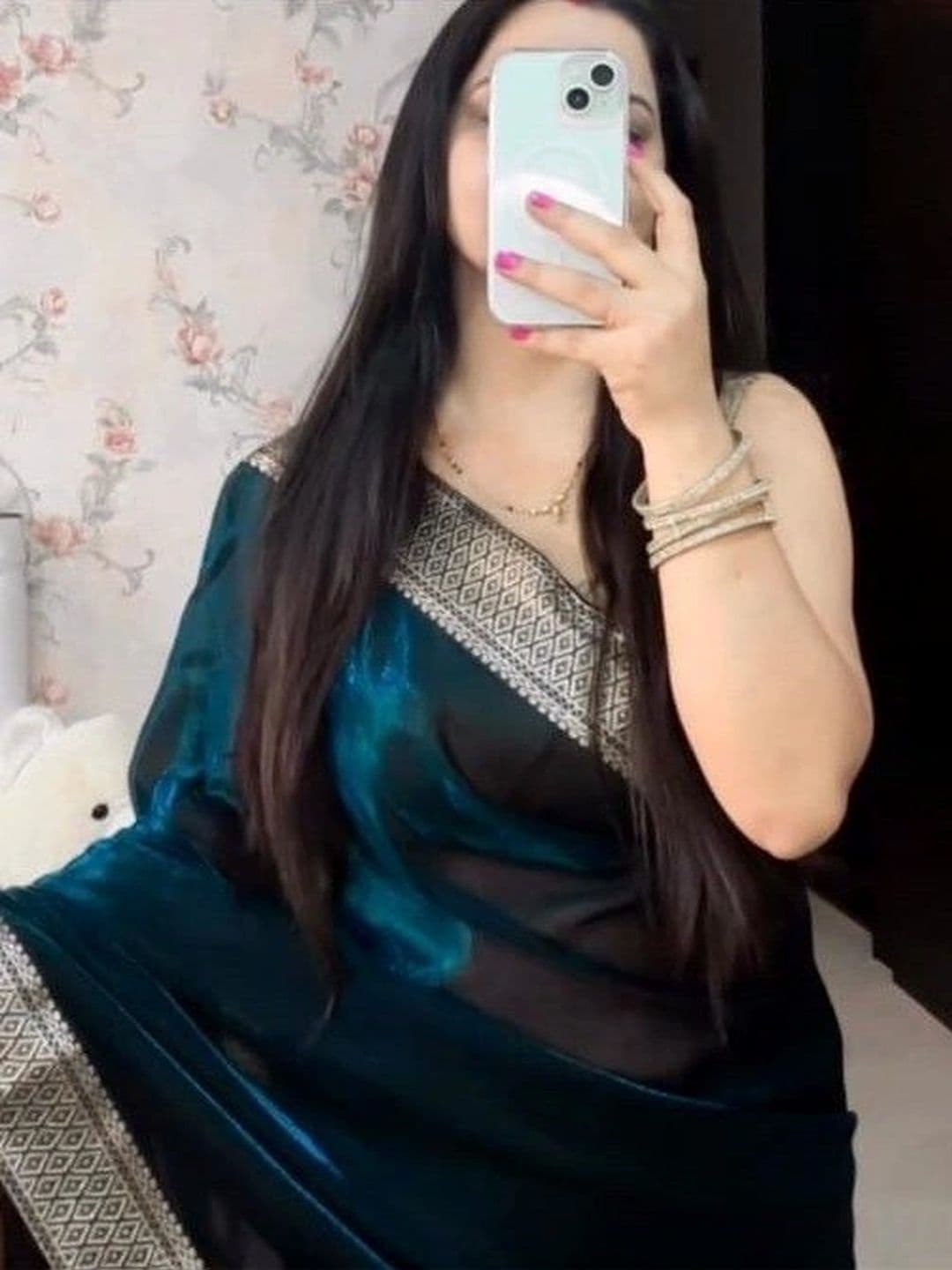 RENBRIZA Saree thumbnail 7