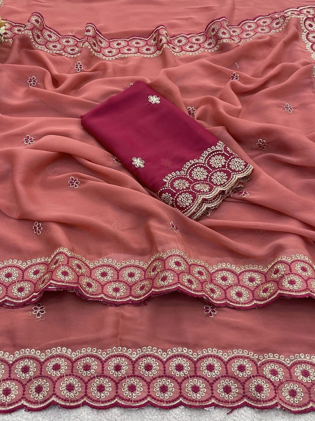 LabelVASTRA Embellished Embroidered Poly Georgette Saree thumbnail 4