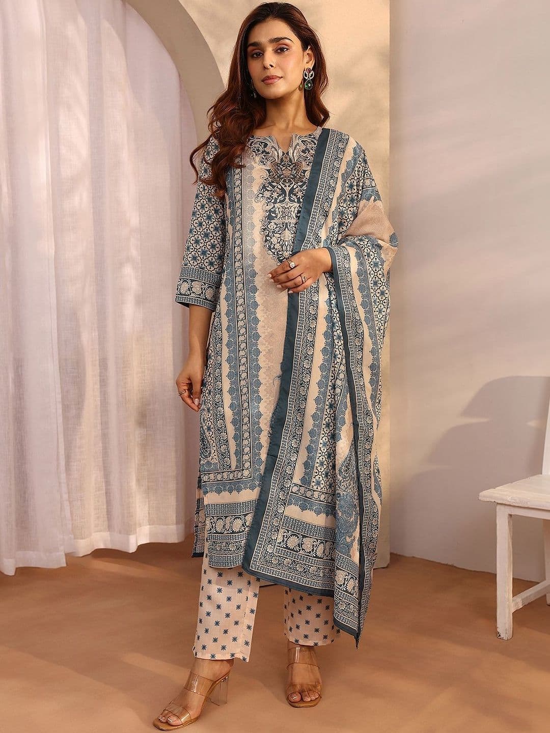 Libas Women Ethnic Motifs Printed Regular Kurta with Trousers & With Dupatta thumbnail 2