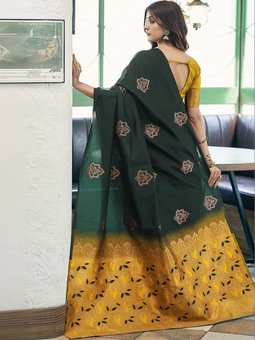 VS MALL Woven Design Zari Banarasi Saree thumbnail 3