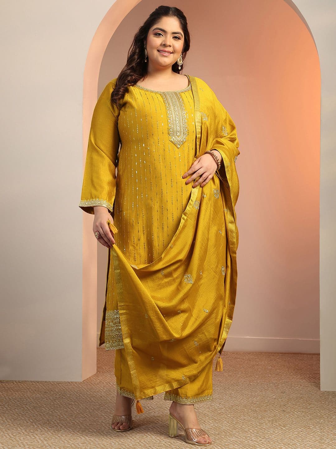 EXTRA LOVE BY LIBAS Plus Size Women Ethnic Motifs Embroidered Sequinned Kurta Suit Set thumbnail 3