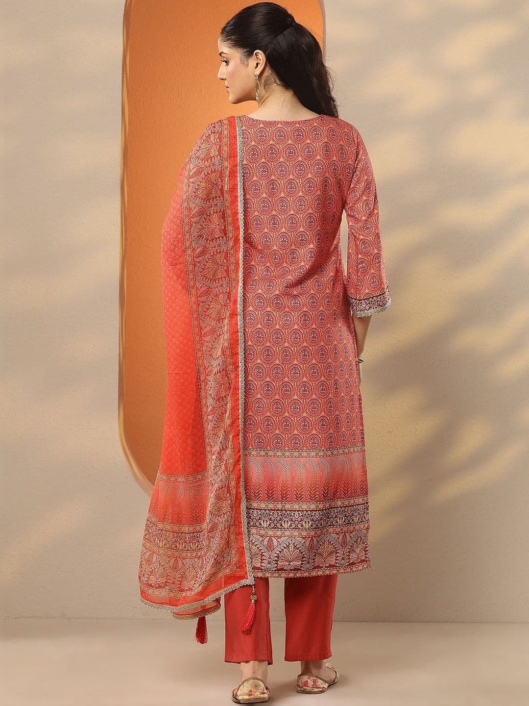 Libas Women Ethnic Motifs Printed Regular Kurta with Trousers & With Dupatta thumbnail 2