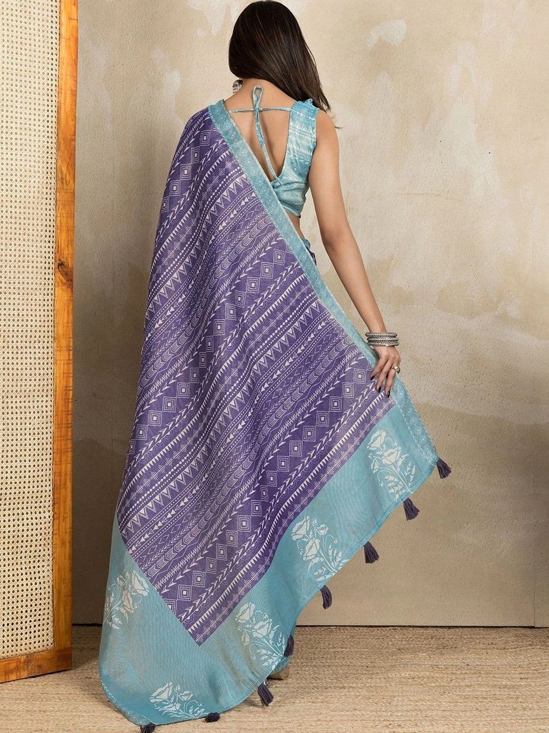 Kesarii Saree thumbnail 7