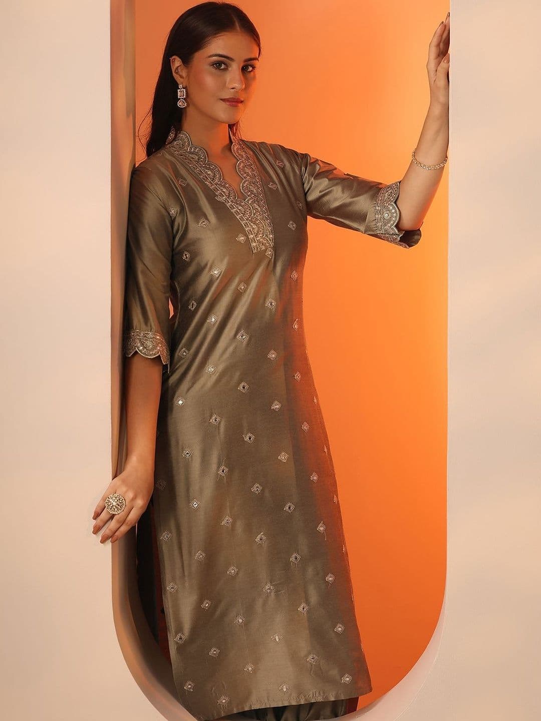 Gerua By Libas Women Ethnic Motifs Embroidered Regular Thread Work Kurta with Salwar thumbnail 2