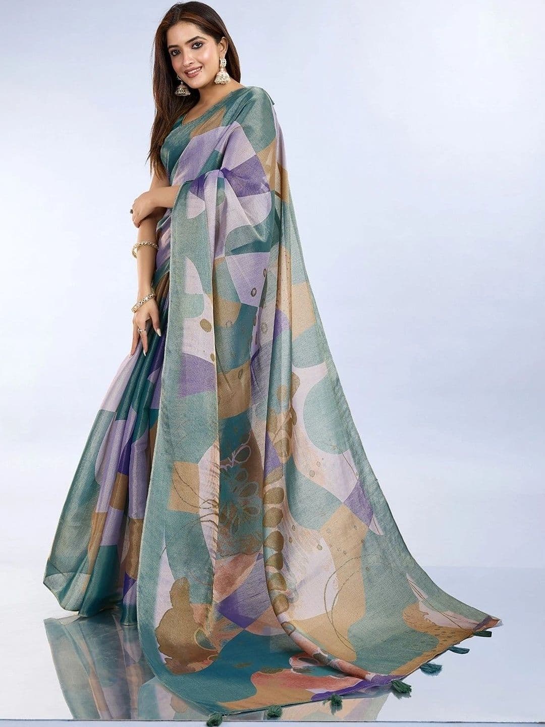 Kesarii Saree thumbnail 7