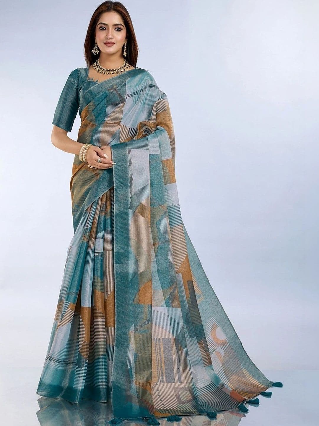 Kesarii Saree - view 1
