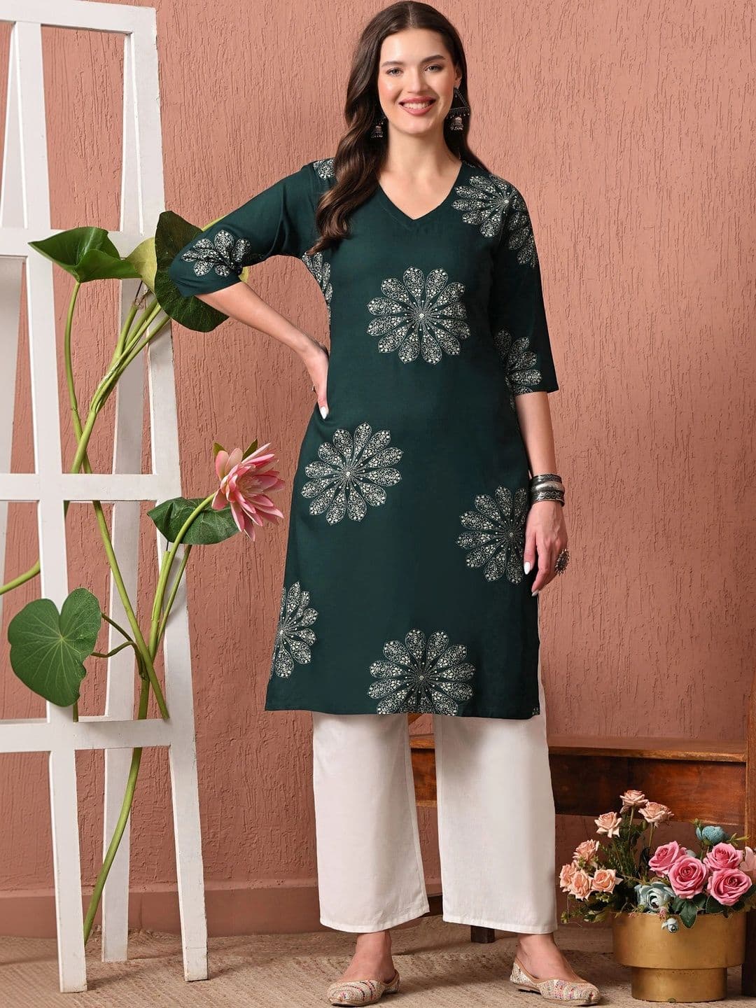 Sangria Women Floral Printed Floral Kurta - view 1