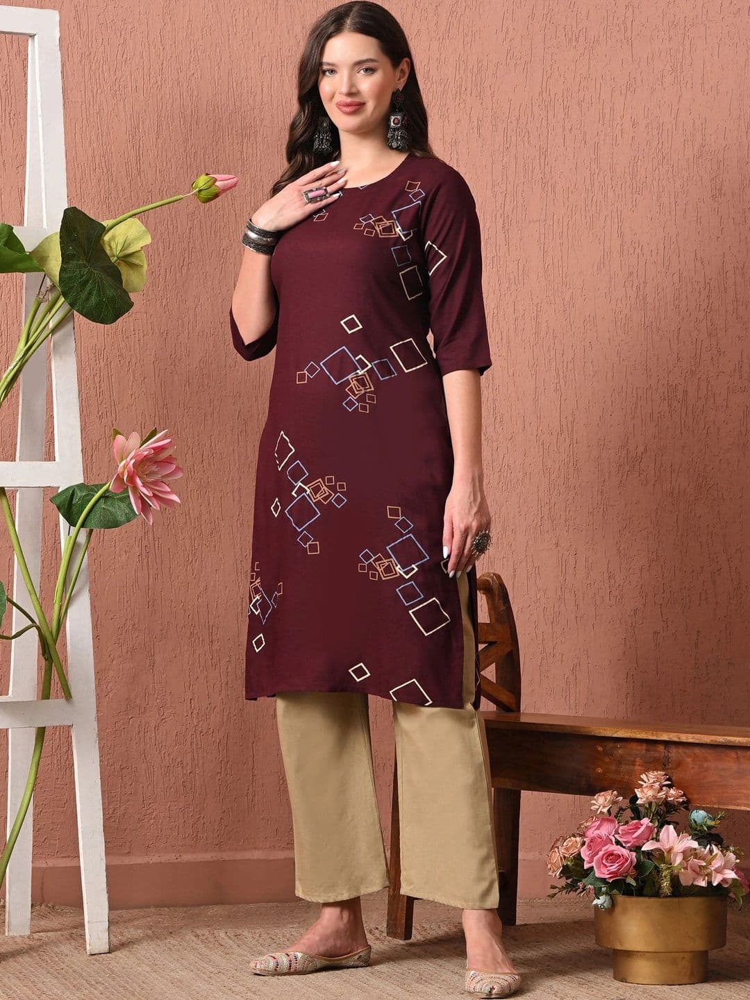 Sangria Women Geometric Printed Kurta thumbnail 4