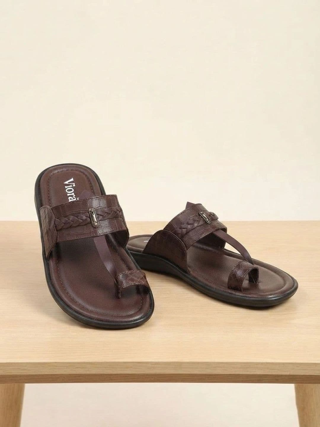 Viora Men Thong Flip-Flops thumbnail 2
