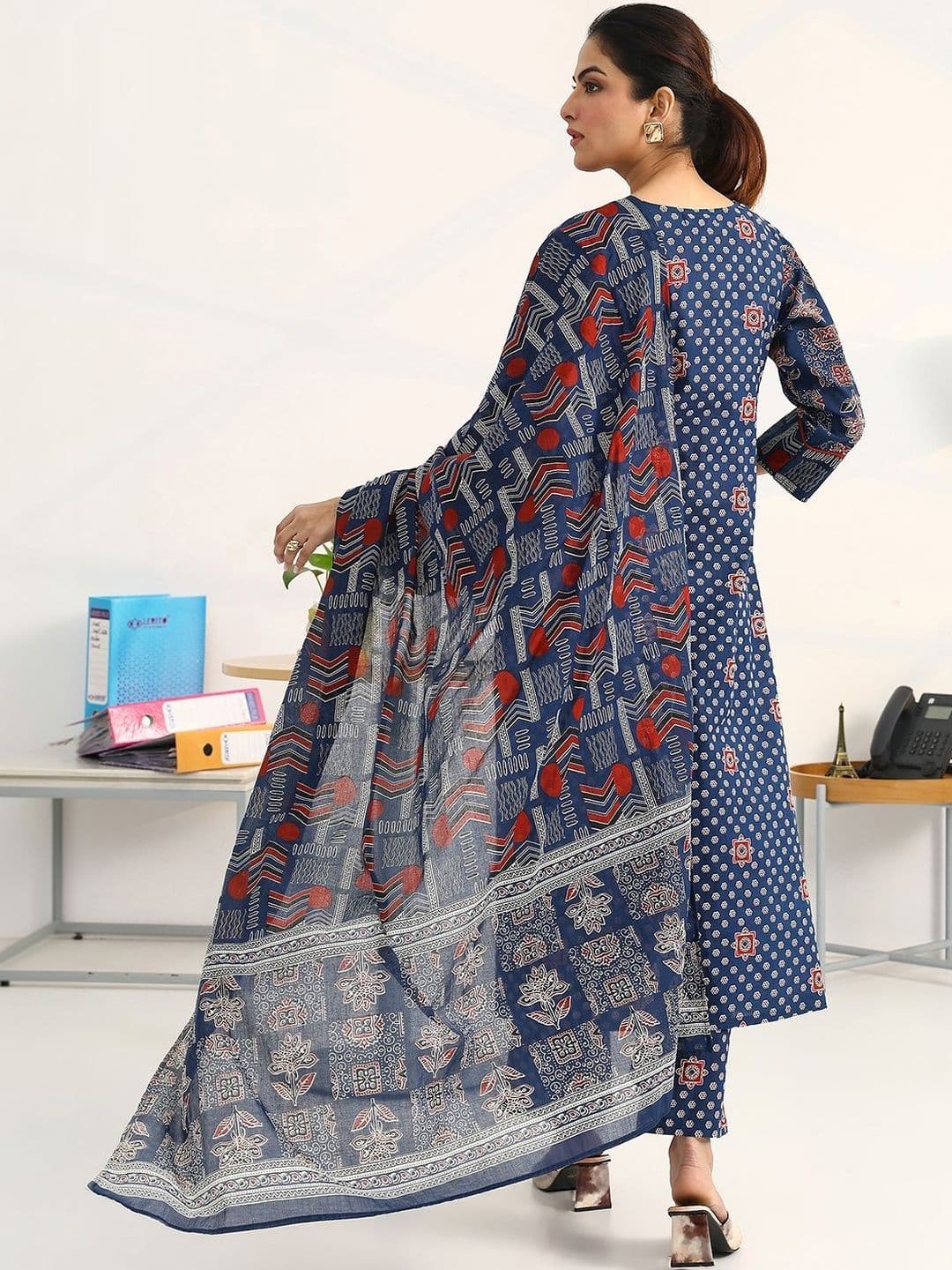 Gerua By Libas Women Ethnic Motifs Printed Regular Pure Cotton Kurta with Trousers & With Dupatta thumbnail 7