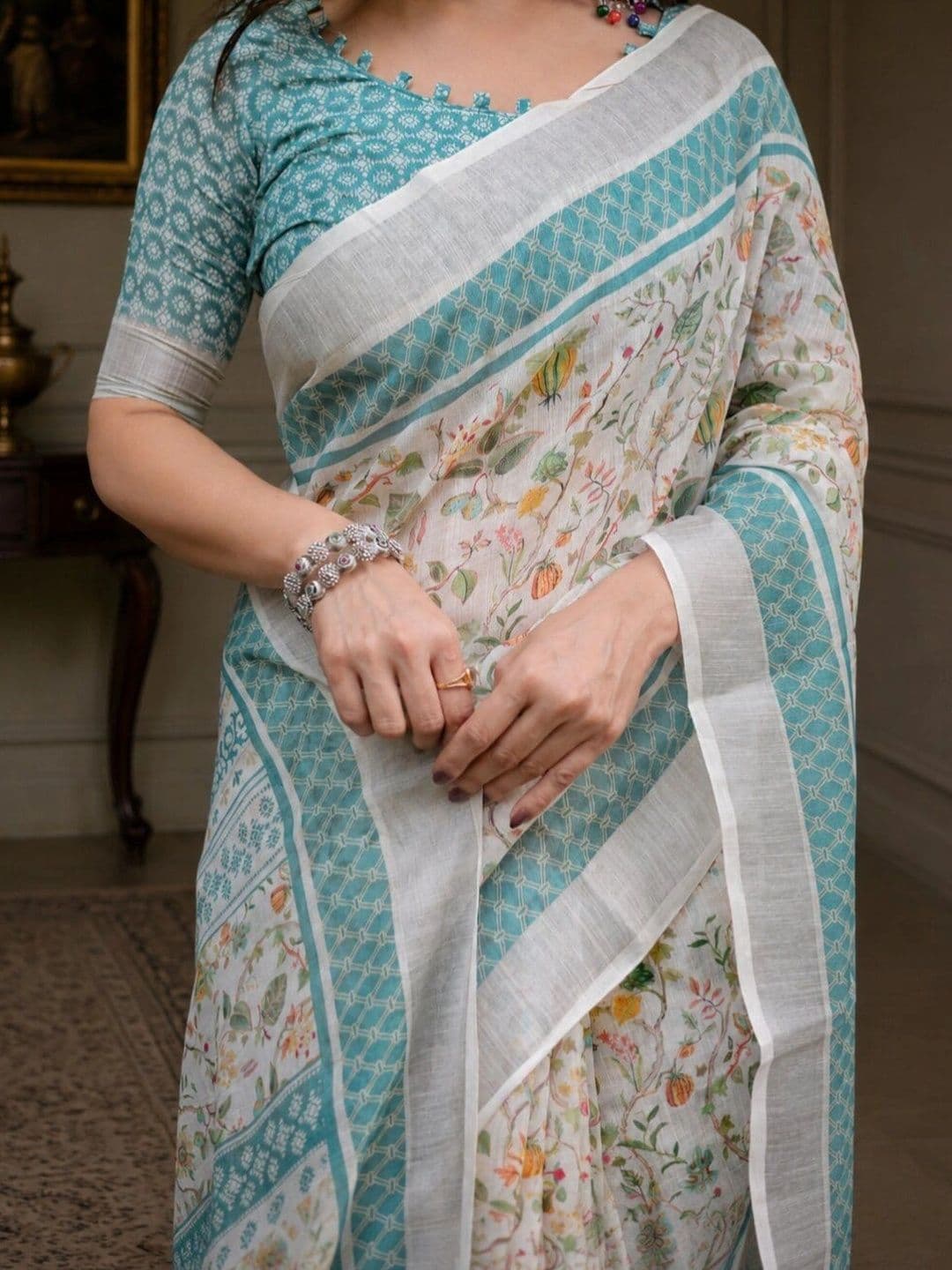 HERE&NOW Floral Linen Blend Bhagalpuri Saree thumbnail 4