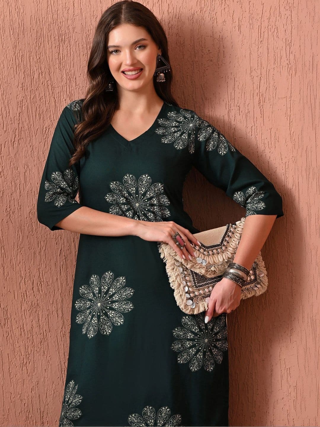 Sangria Women Floral Printed Floral Kurta thumbnail 6