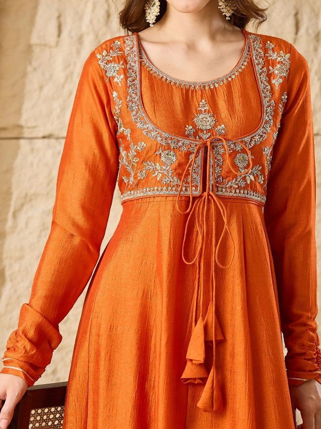 MOKOSH Women Ethnic Motifs Embroidered Empire Thread Work Pure Silk Kurta with Palazzos & With Dupatta thumbnail 6