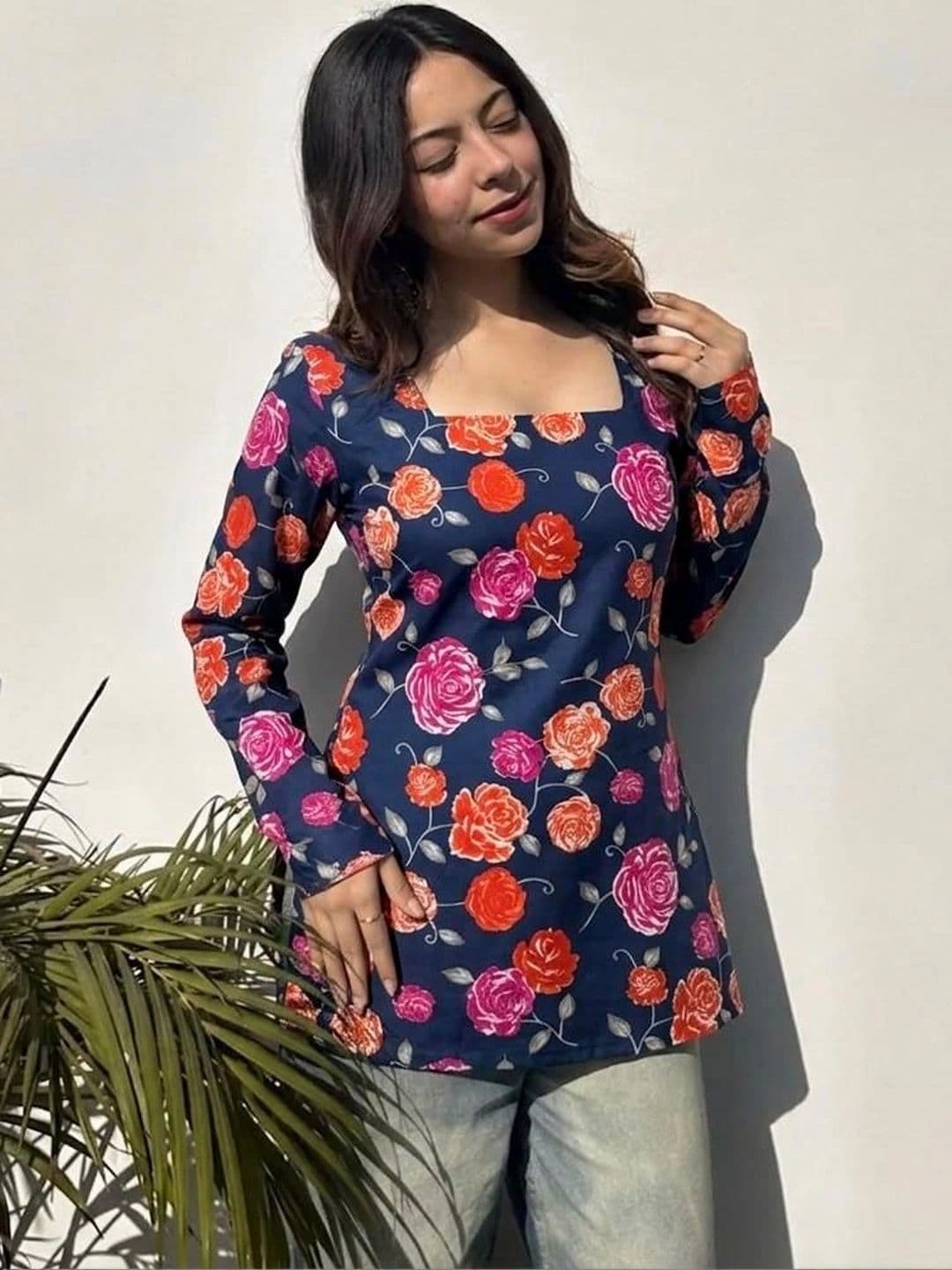 Sangria Floral Printed Square Neck Kurti thumbnail 2