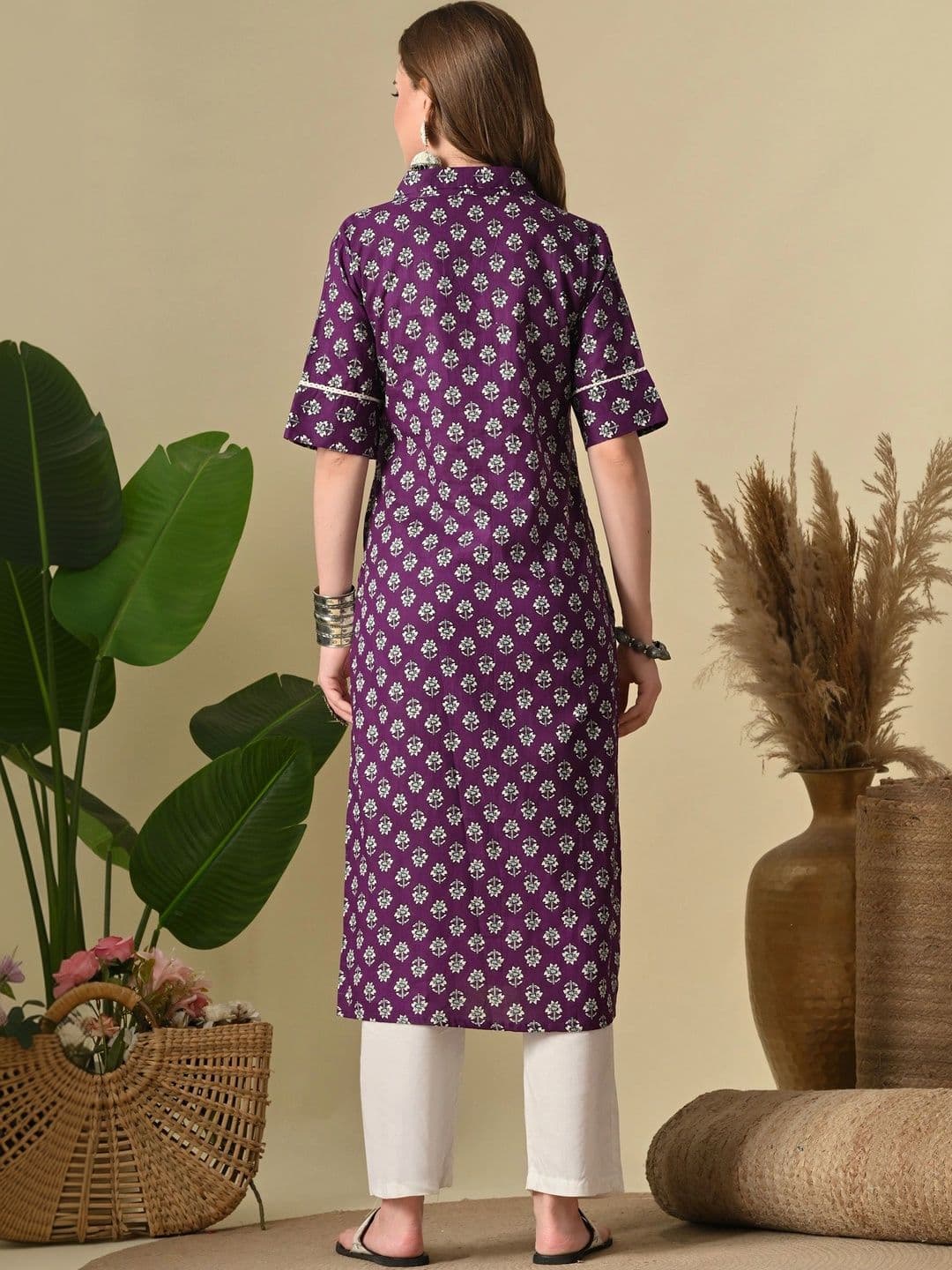 JEMCY Women Floral Printed Kurta thumbnail 2