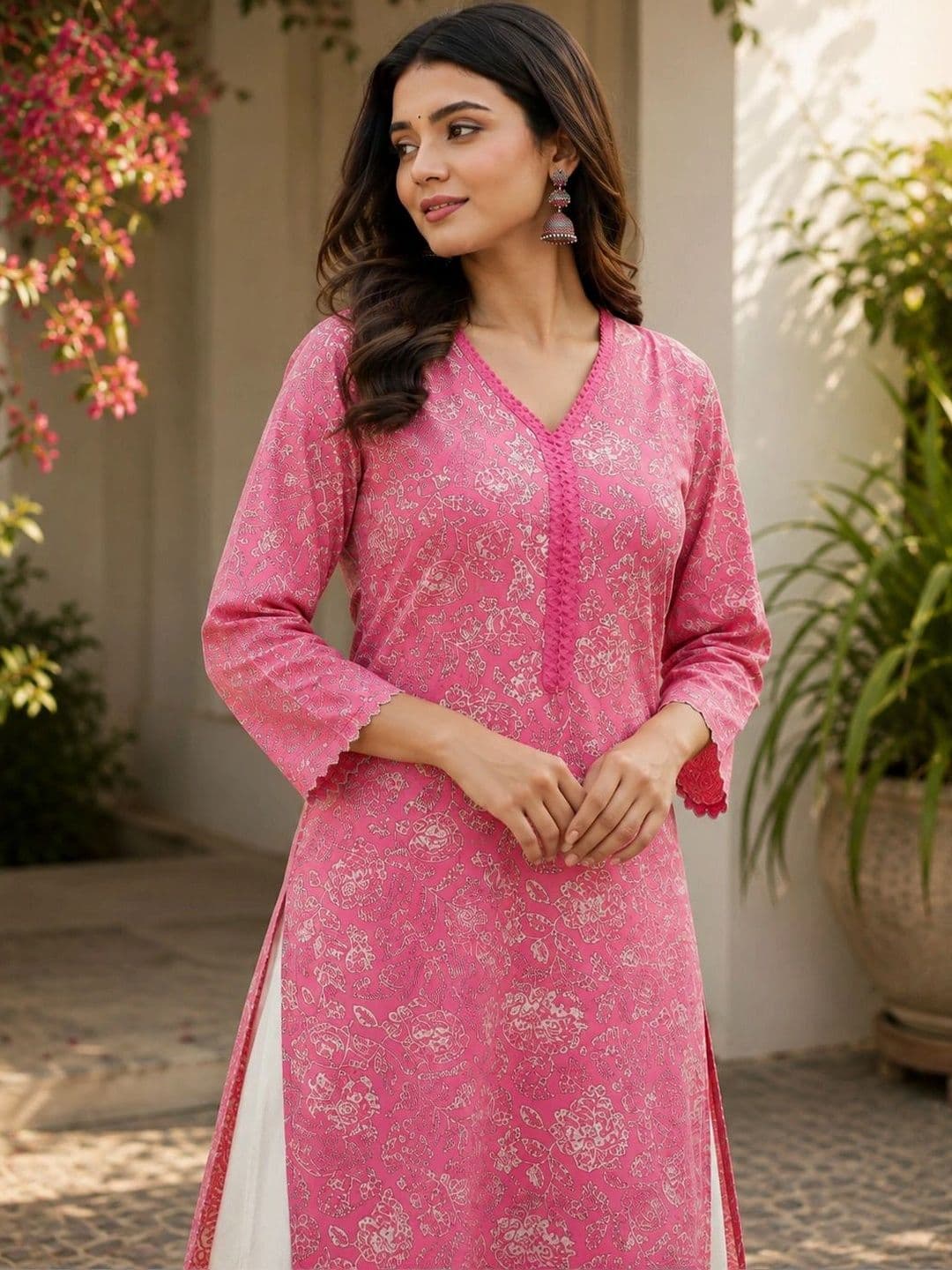 Hunaiza Women Floral Printed Thread Work Floral Kurta - view 1