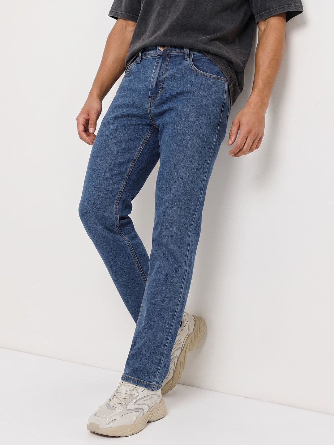 The Roadster Life Co. Men Slim Fit Stretchable Jeans - view 1