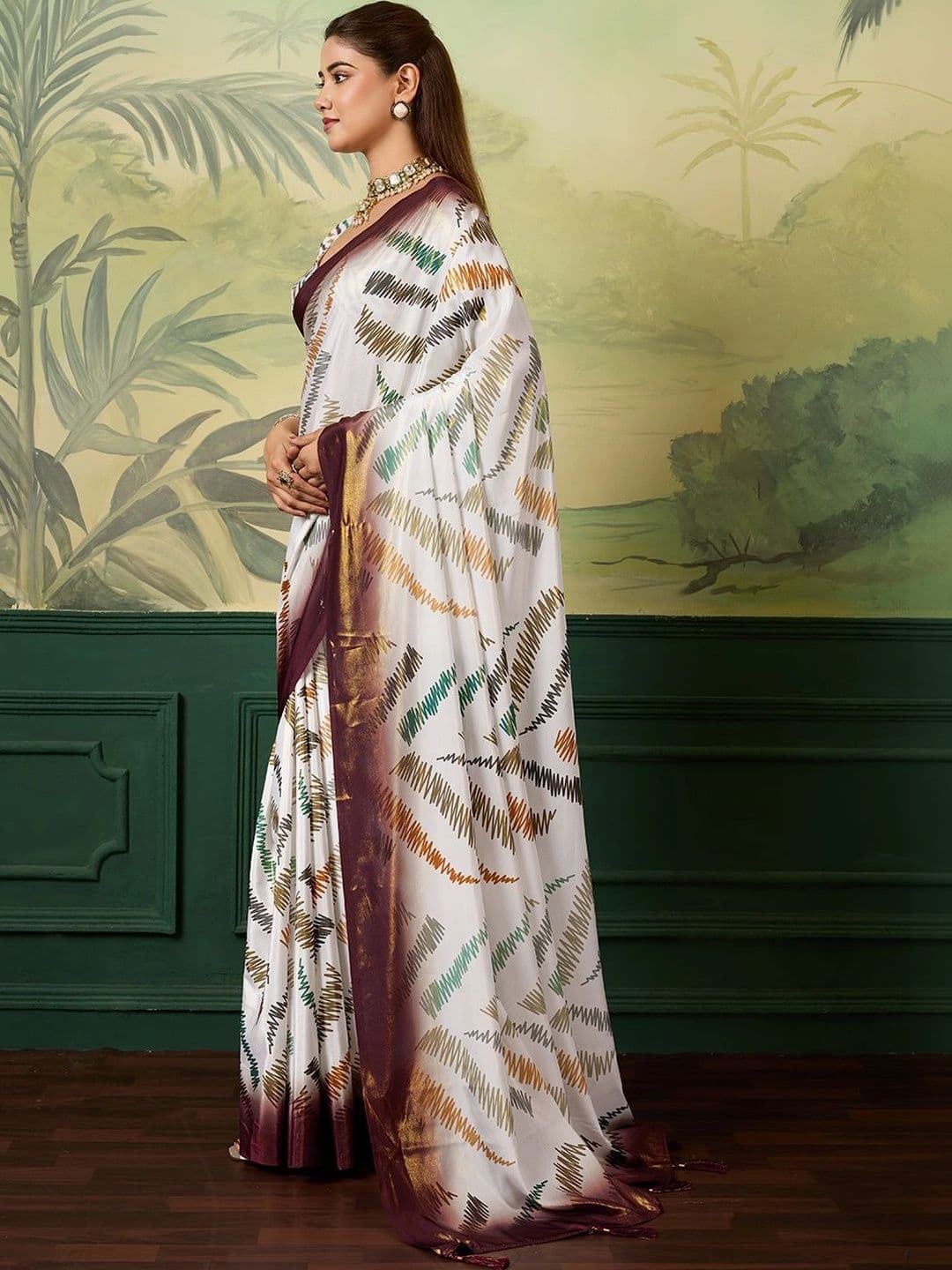 DWIJA FASHION Silk Blend Saree thumbnail 3