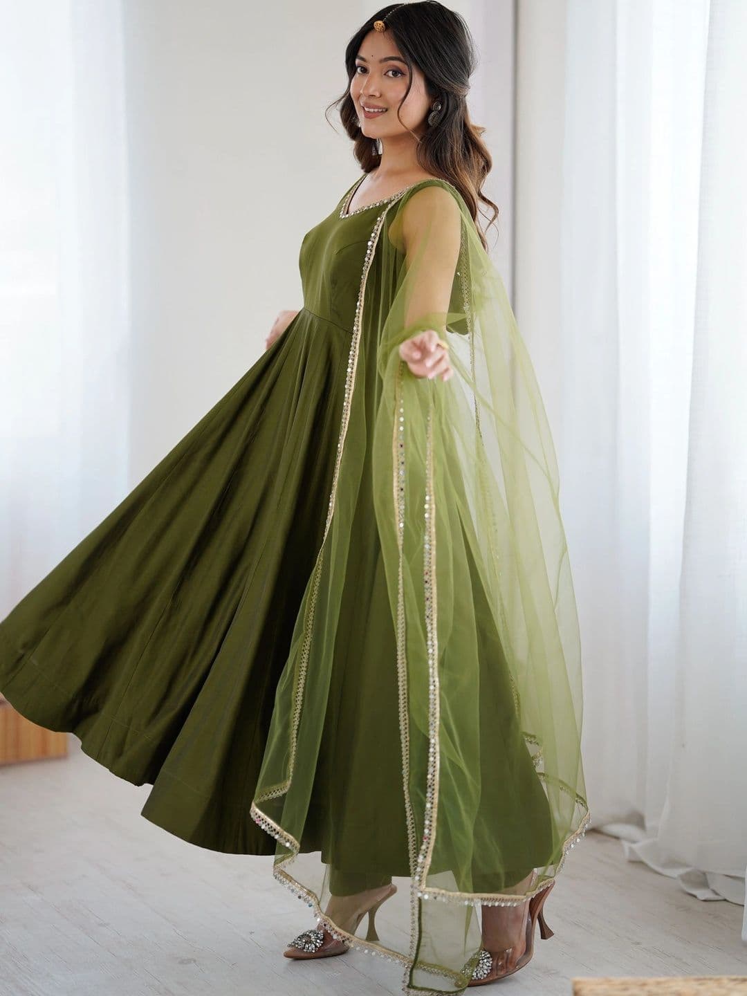 NORAFLEX Women Empire Chanderi Silk Kurta with Trousers & With Dupatta thumbnail 6