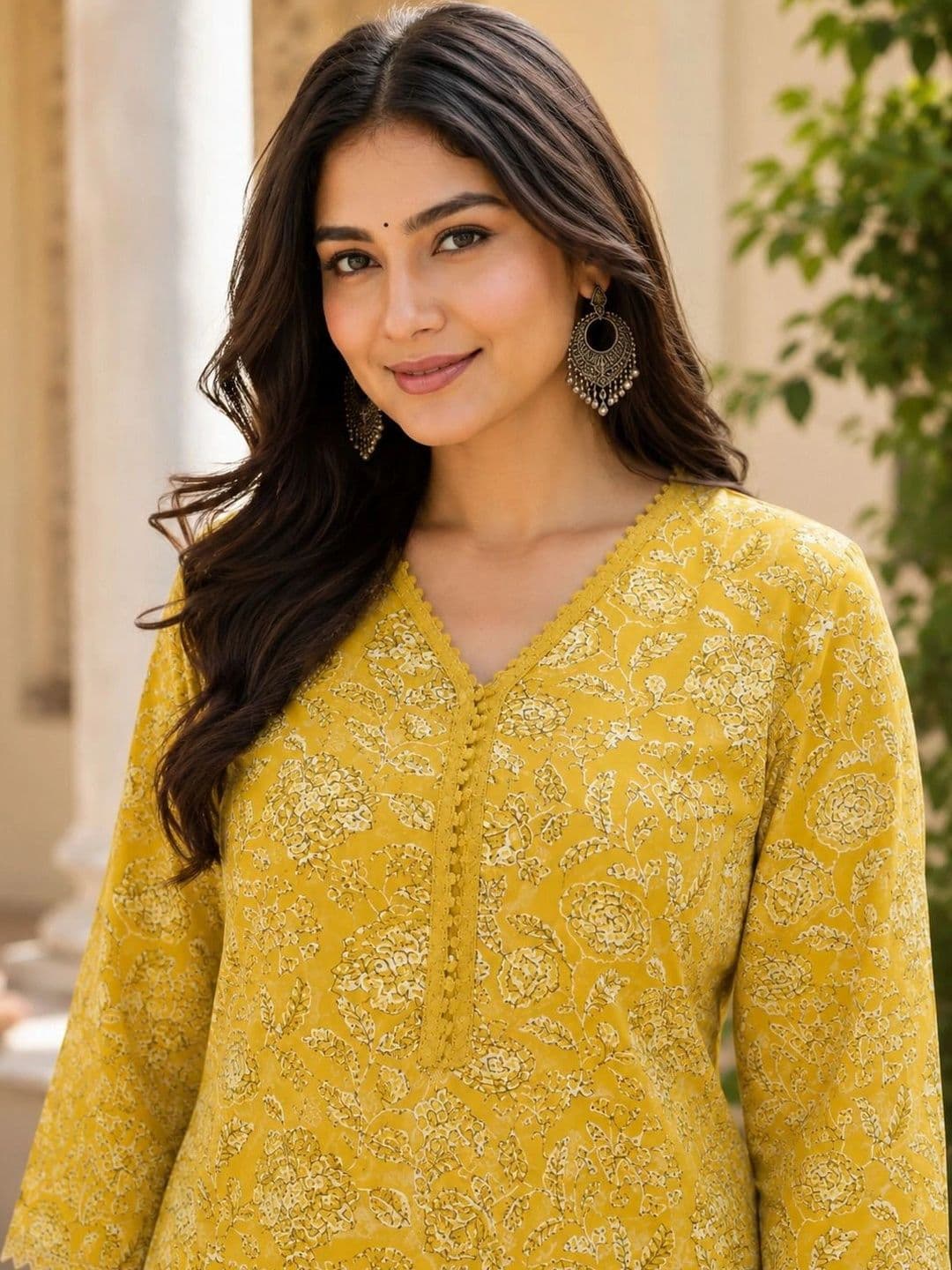 Hunaiza Women Floral Printed Indie Florals Kurta thumbnail 2