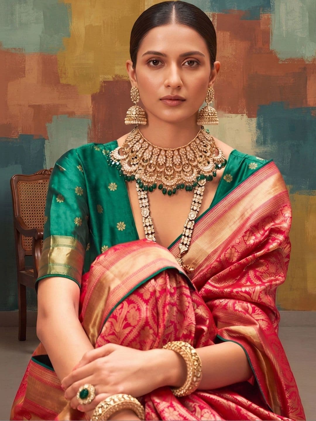 MONJOLIKA FASHION Ethnic Motifs Zari Silk Blend Designer Kanjeevaram Saree thumbnail 3