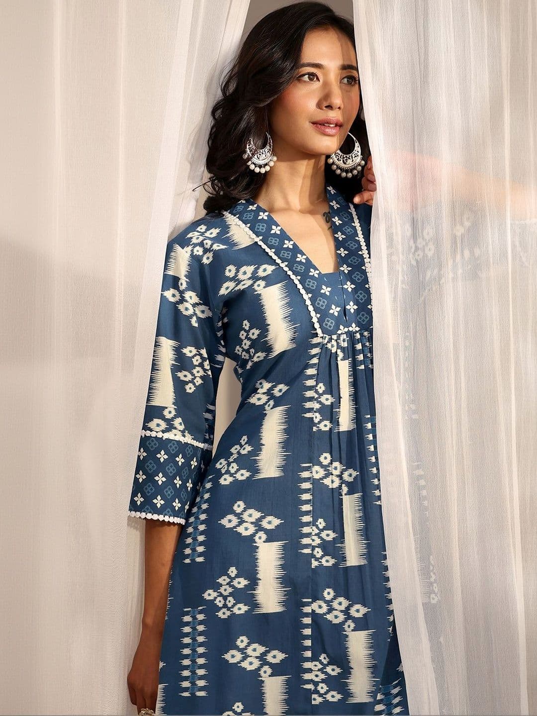 Libas Women Ethnic Motifs Printed Indigo Kurta thumbnail 5