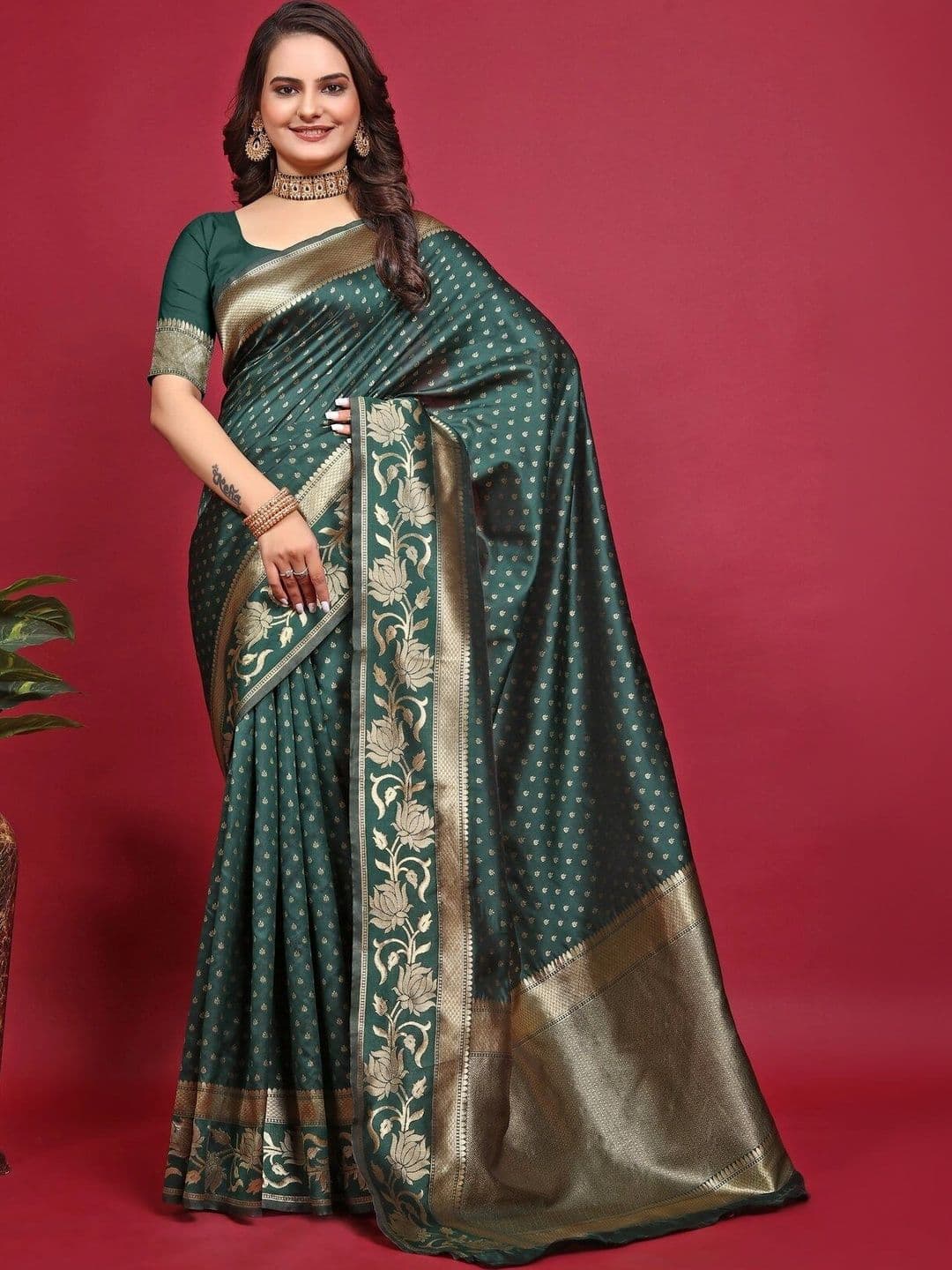 VS MALL Floral Zari Banarasi Saree - view 1