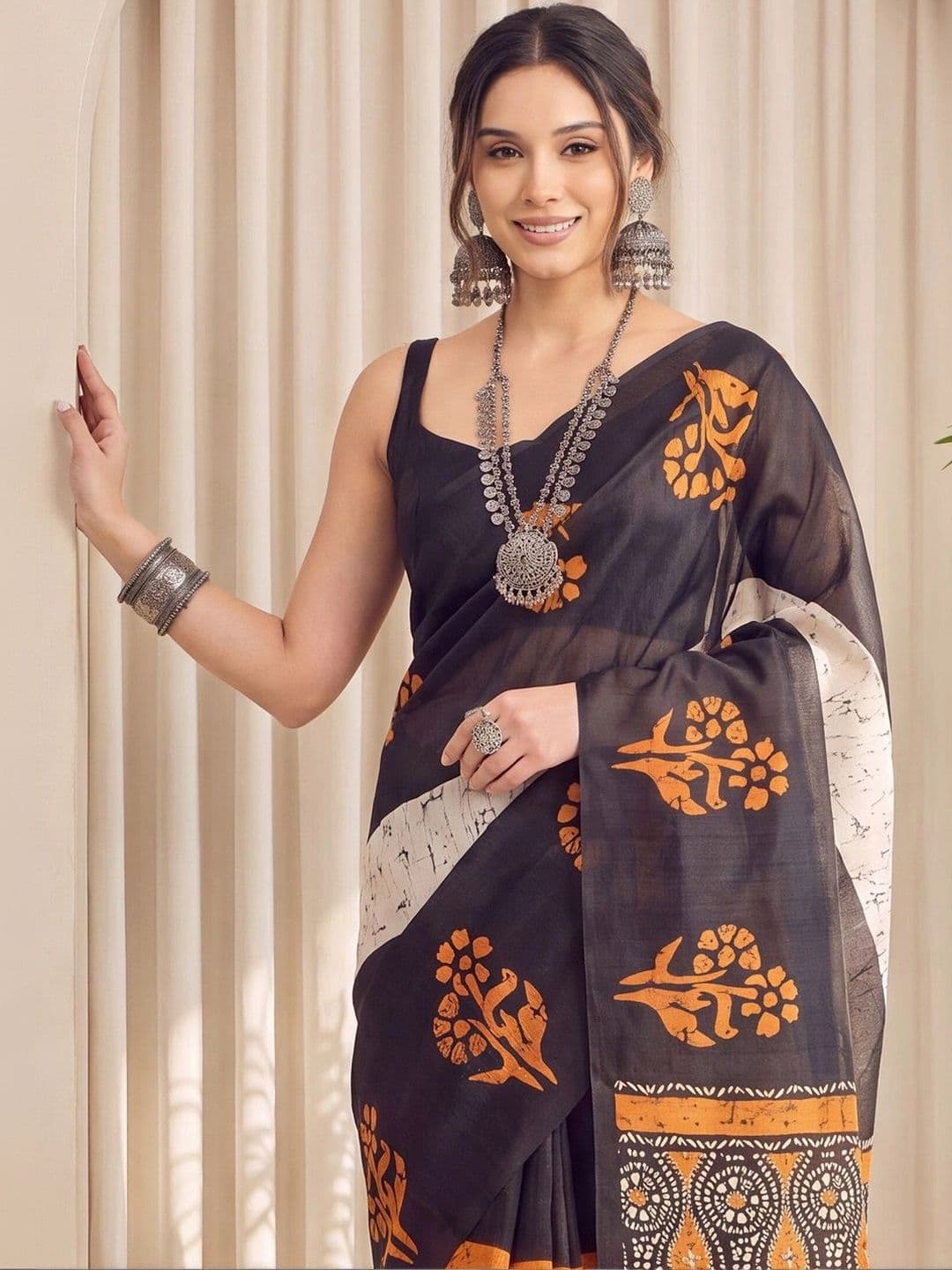 Anouk Batik Art Silk Designer Block Print Saree thumbnail 3