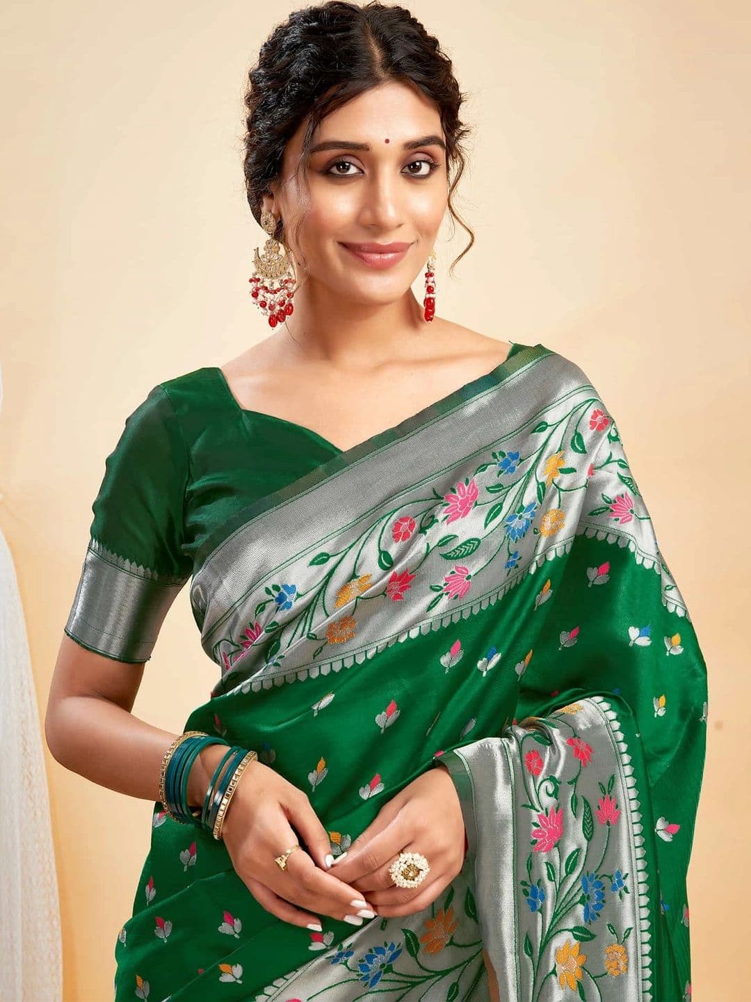 wearsquad Woven Design Zari Art Silk Banarasi Saree thumbnail 4