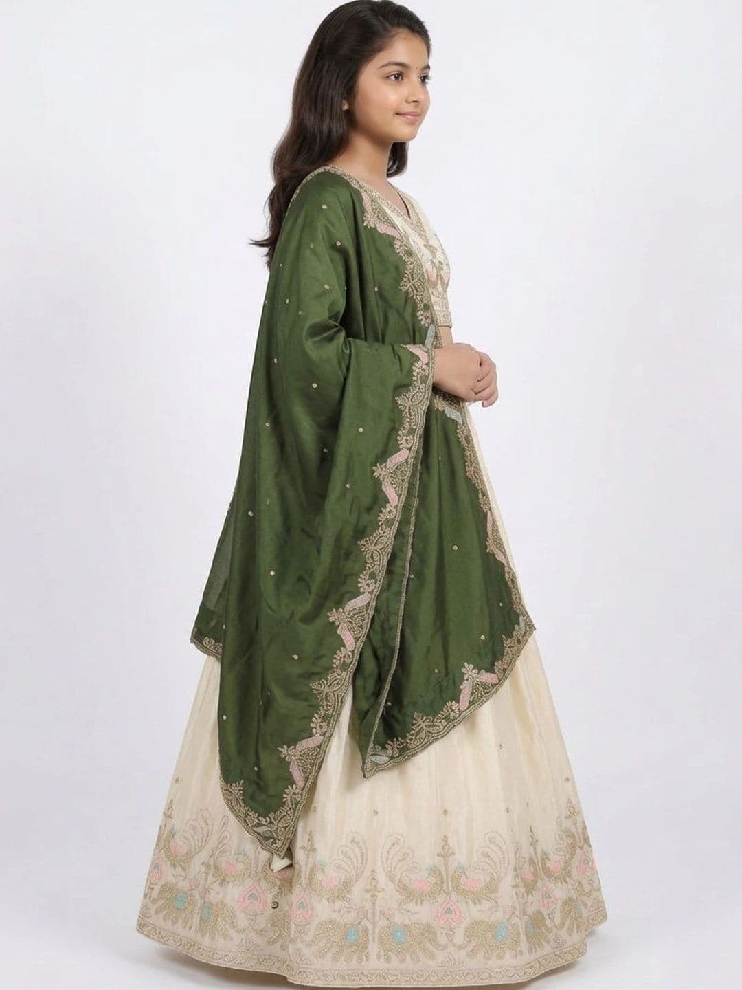 Closin Girls Embroidered Thread Work Ready to Wear Lehenga & Unstitched Blouse With Dupatta thumbnail 3