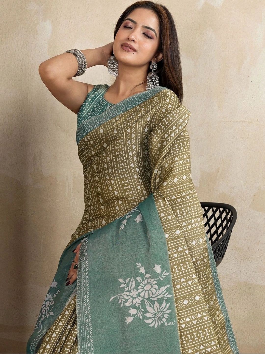 Kesarii Saree thumbnail 3