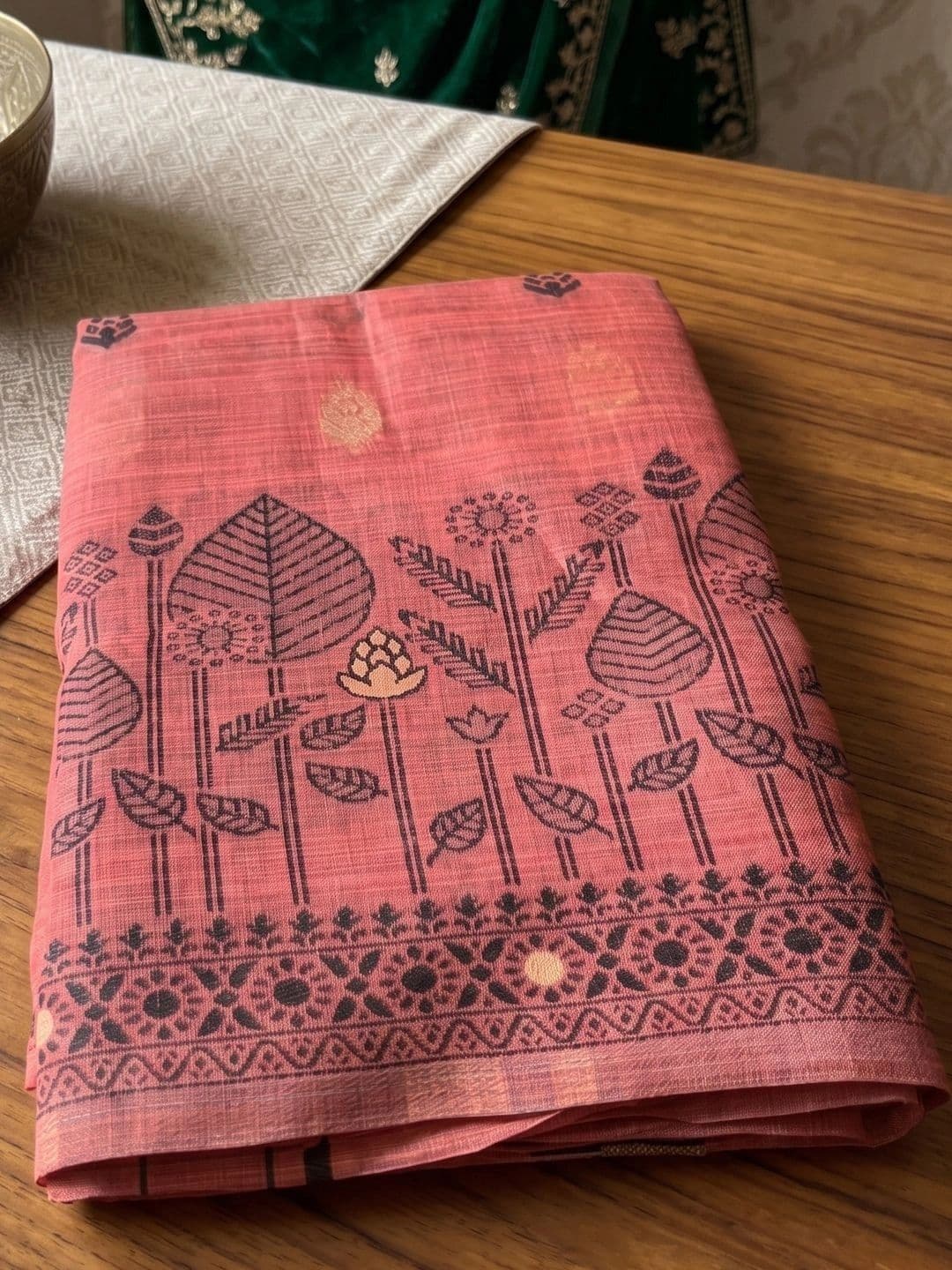 Dhaaga Ghar Floral Embroidered Designer Saree thumbnail 4