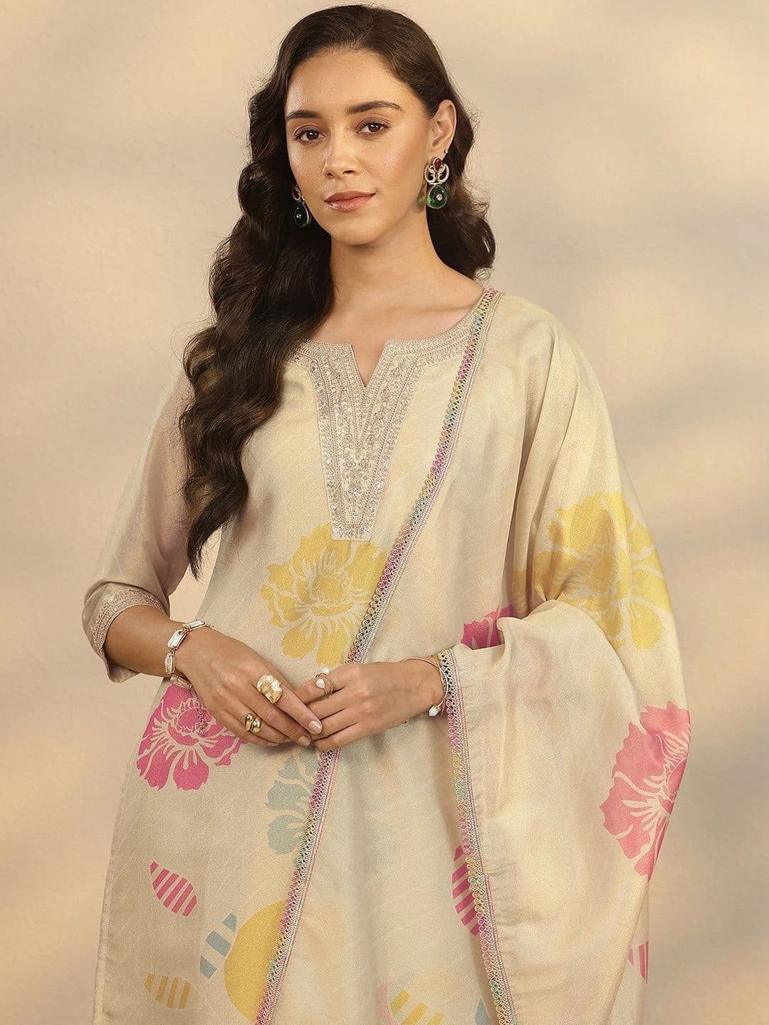 Libas Women Floral Printed Regular Thread Work Kurta with Trousers & With Dupatta thumbnail 5